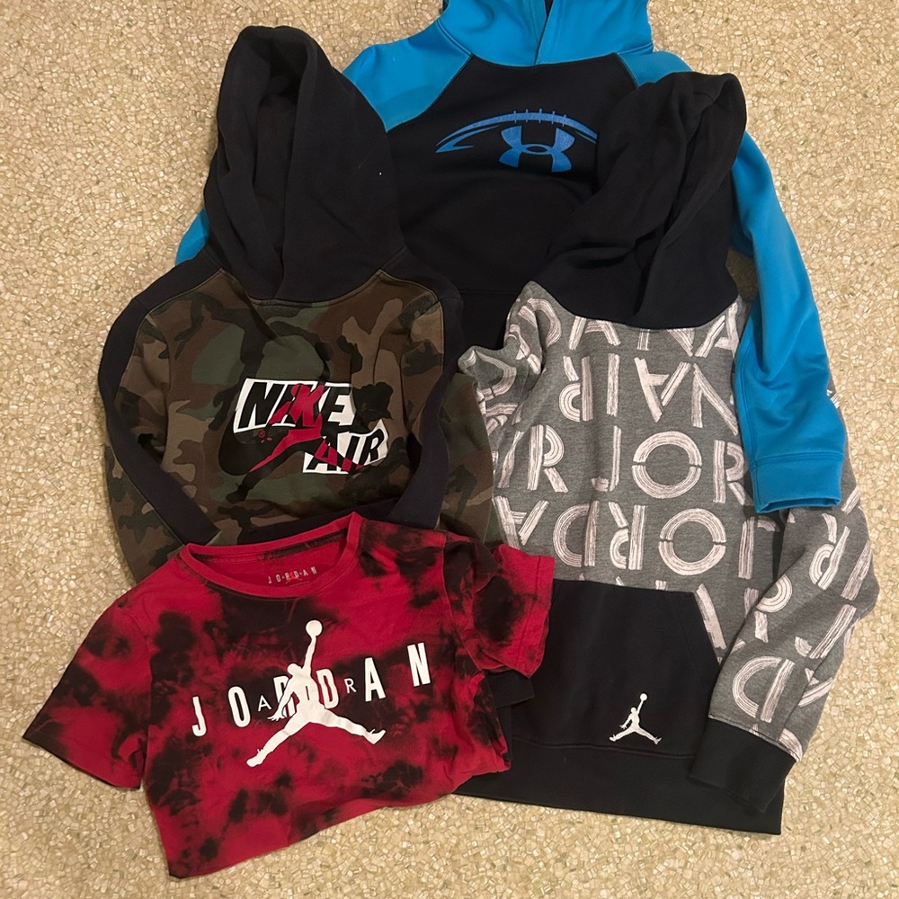 Nike Kids' Hoodie and T-Shirt Set - Red, Black, Gray, Blue